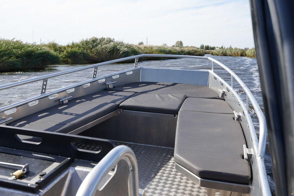 Dock Steel 650