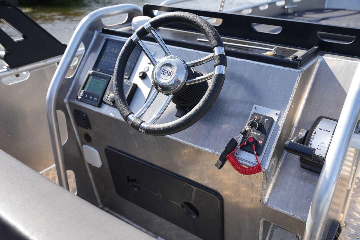 Dock Steel 650
