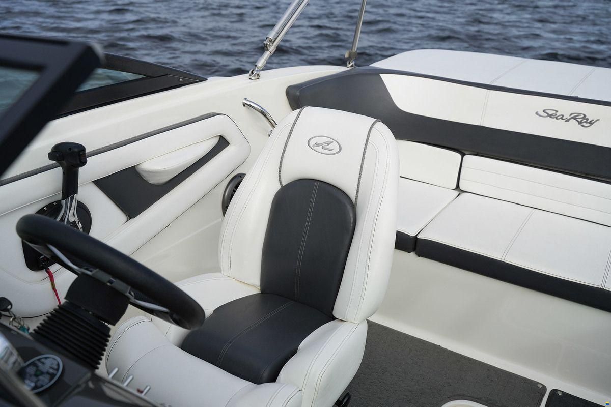 Sea Ray 19 SPX