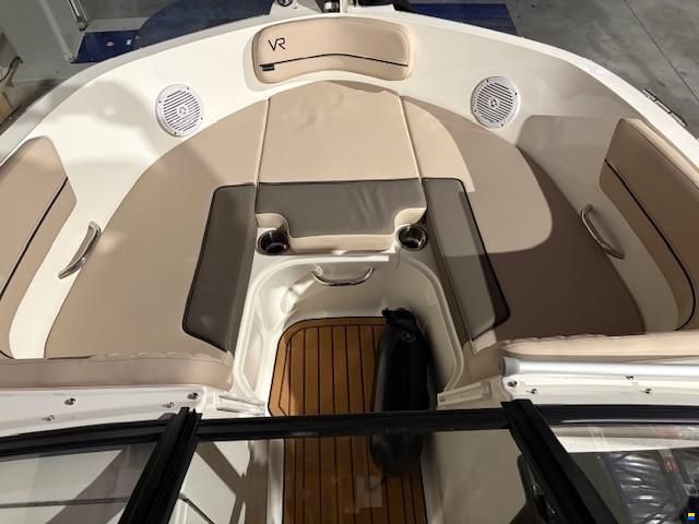 Bayliner VR6