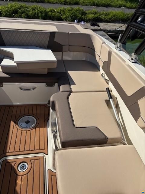 Bayliner VR6