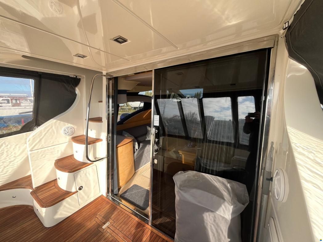 Azimut 43 Fly