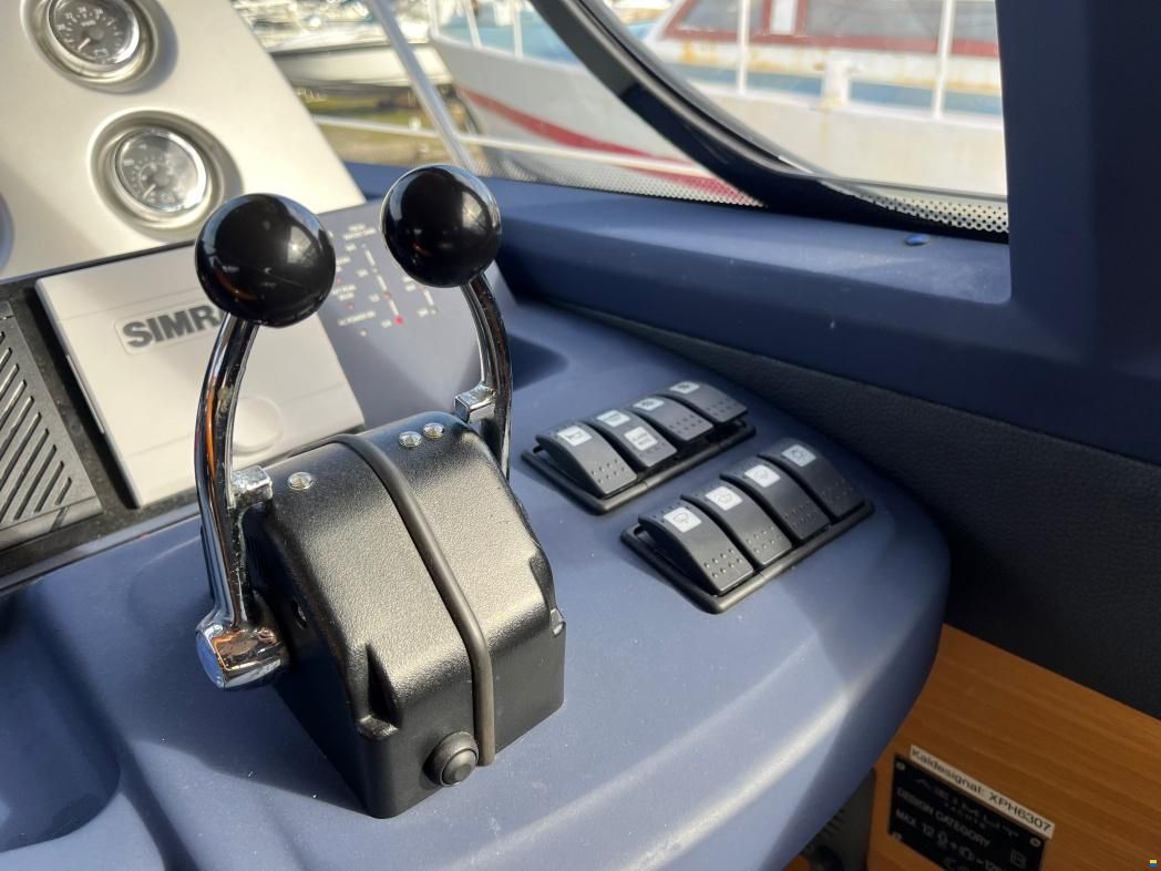 Azimut 43 Fly