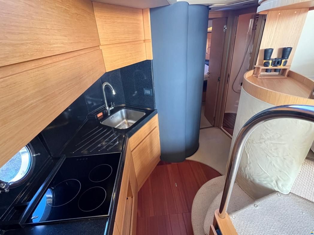 Azimut 43 Fly