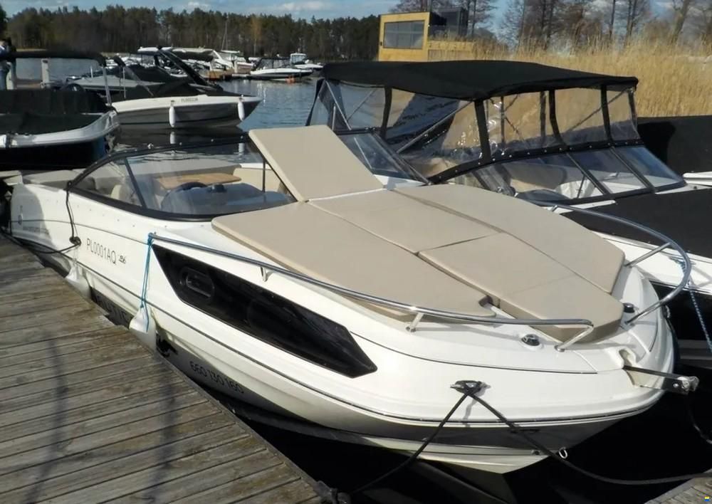Bayliner VR6 Cuddy