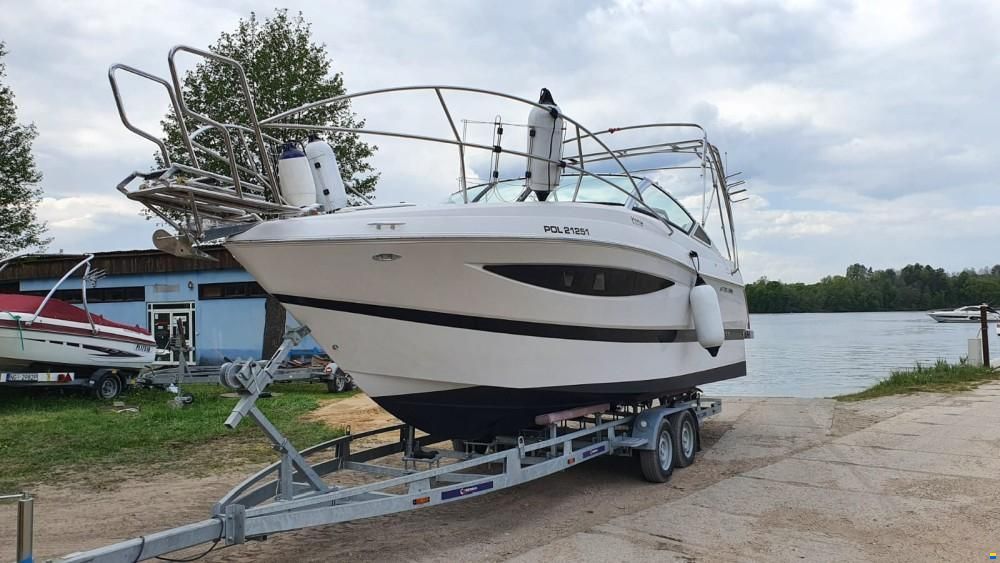 Four Winns V275