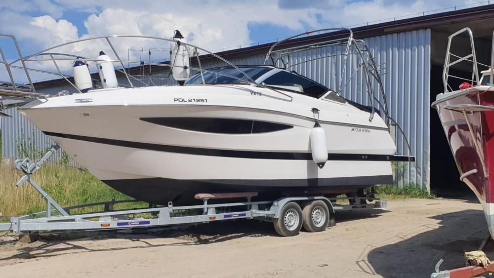 Four Winns V275