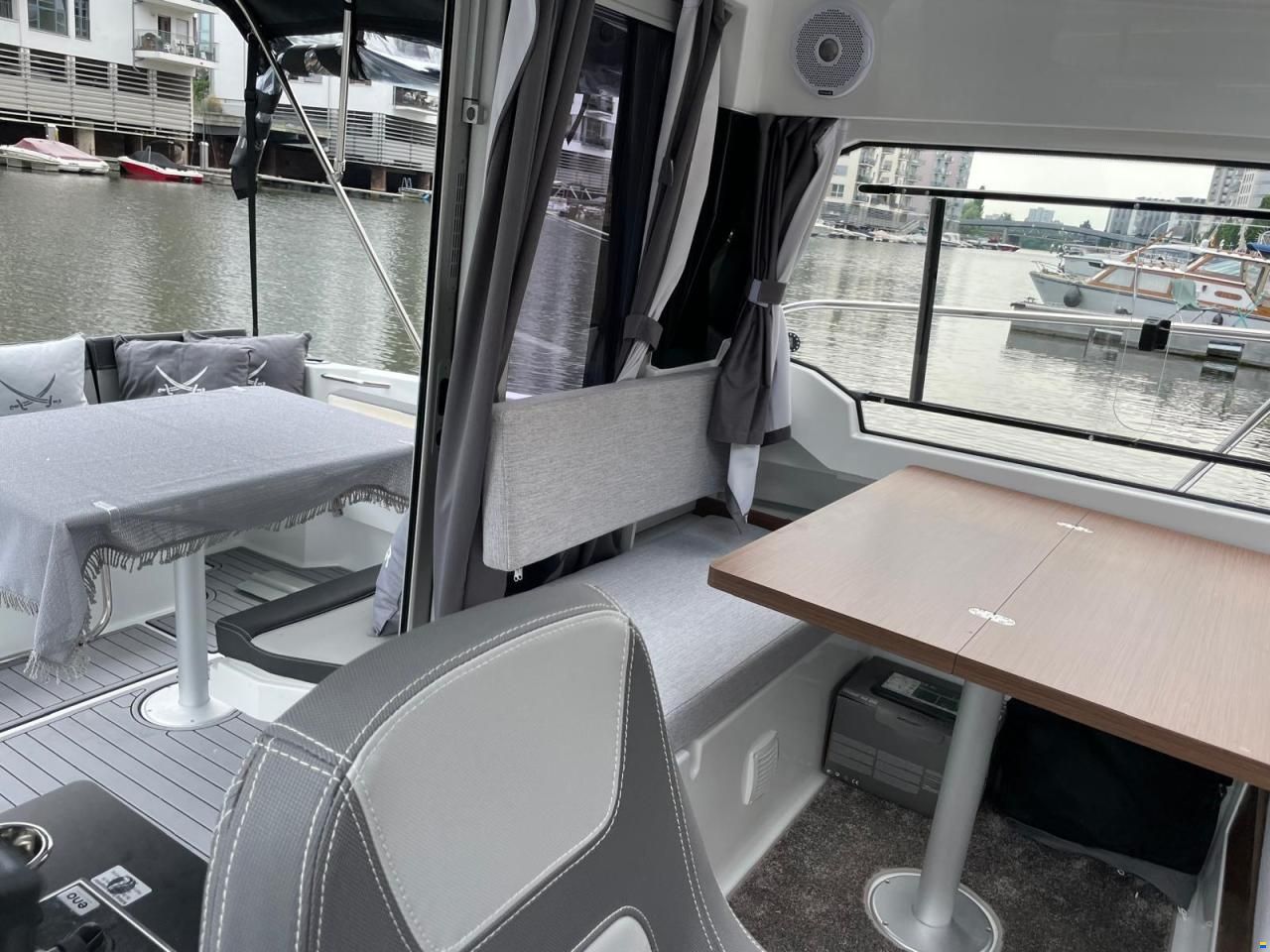 Jeanneau Merry Fisher 895
