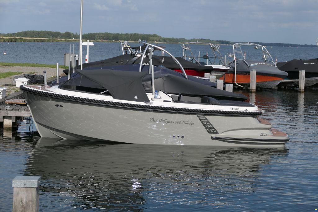 Oud Huijzer 650 Tender