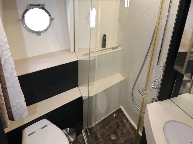 Sunseeker Predator 80