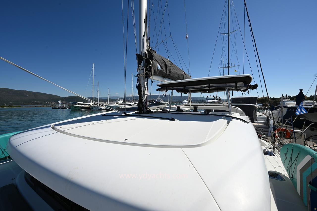 Lagoon 42