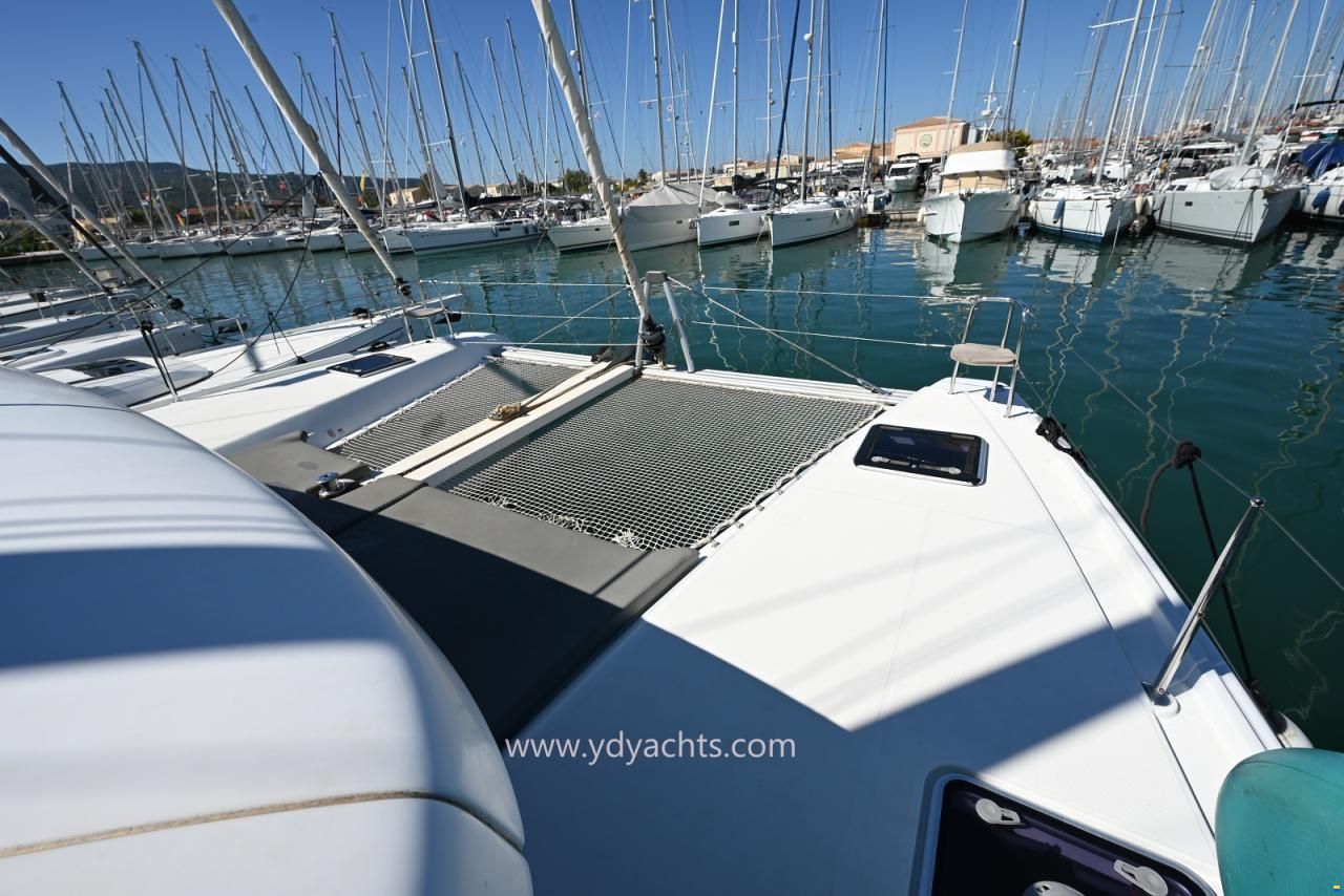 Lagoon 42