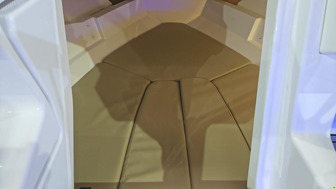 Sea Ray Sun Sport 230