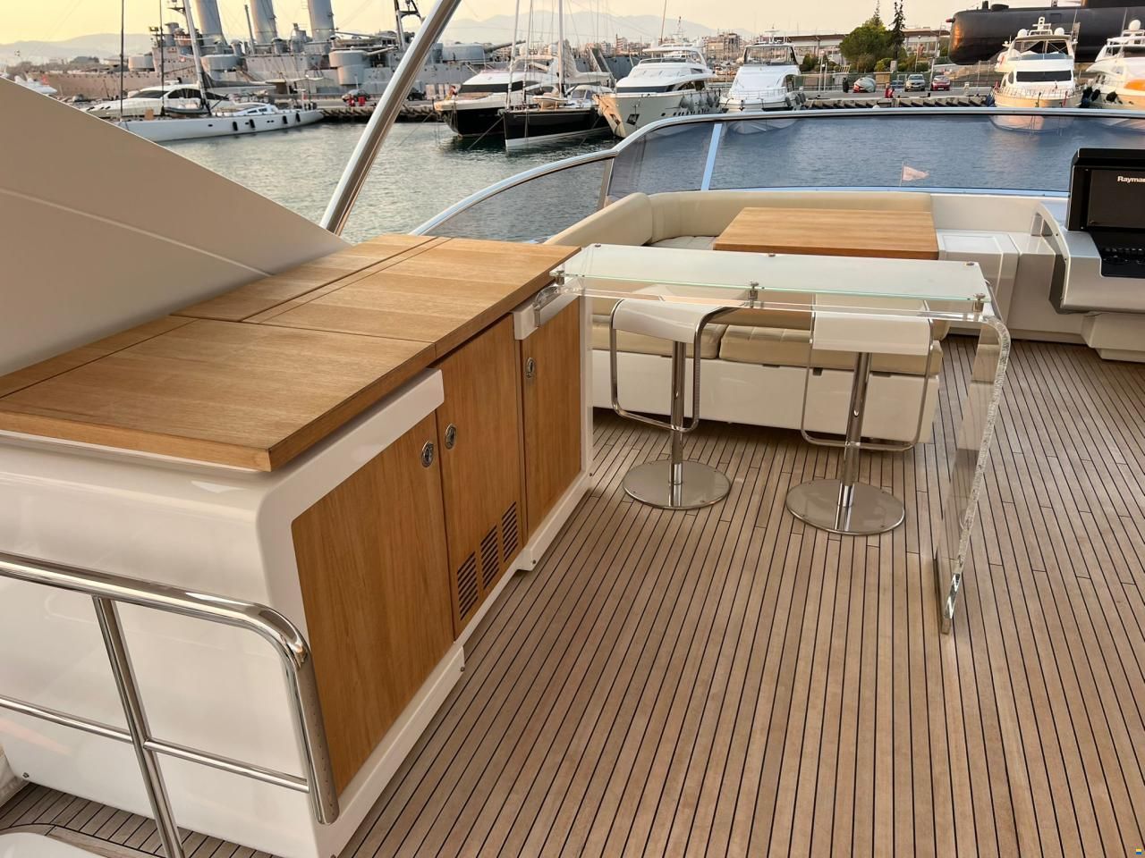 Azimut 80