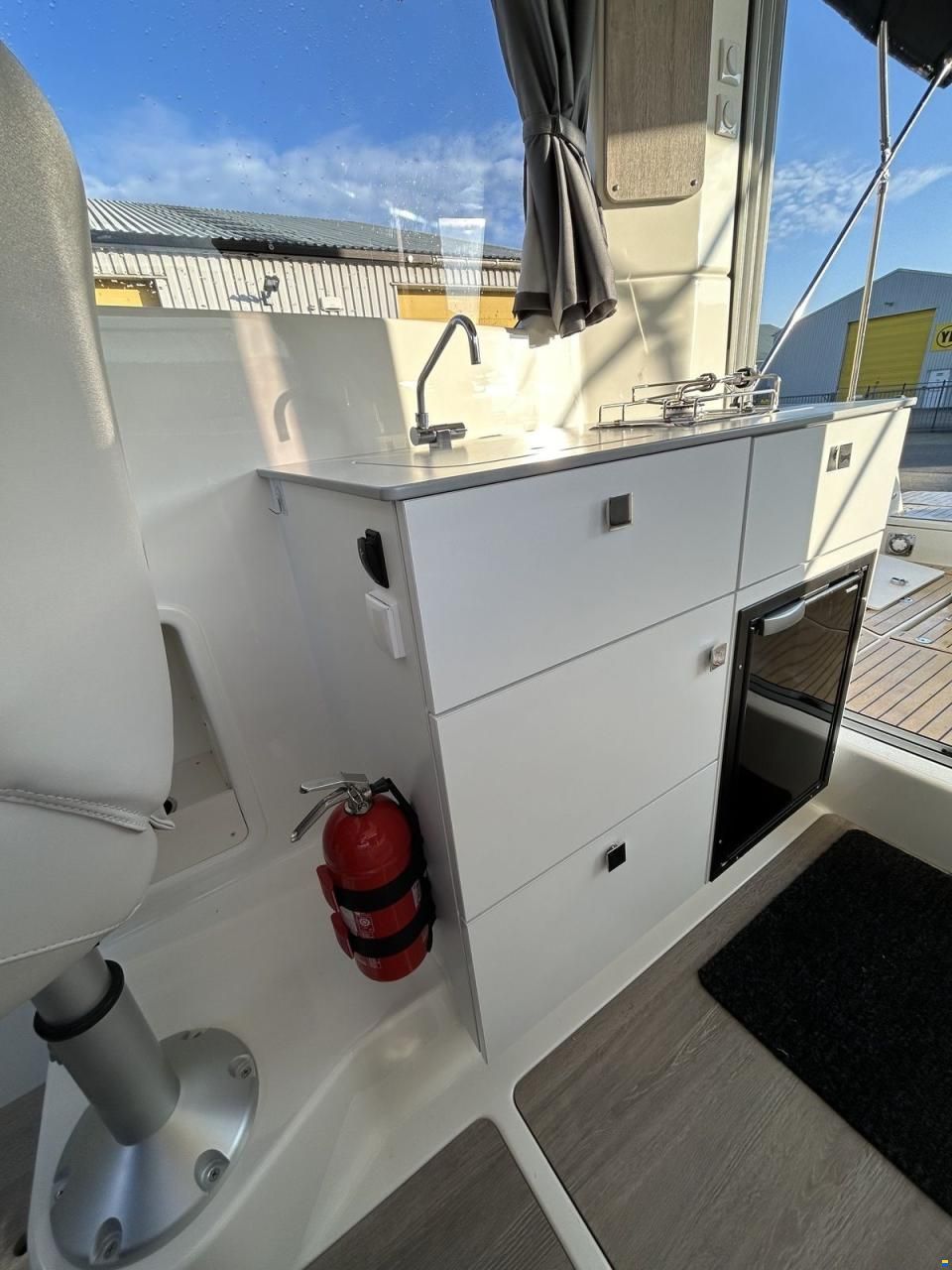 Quicksilver 755 Weekend