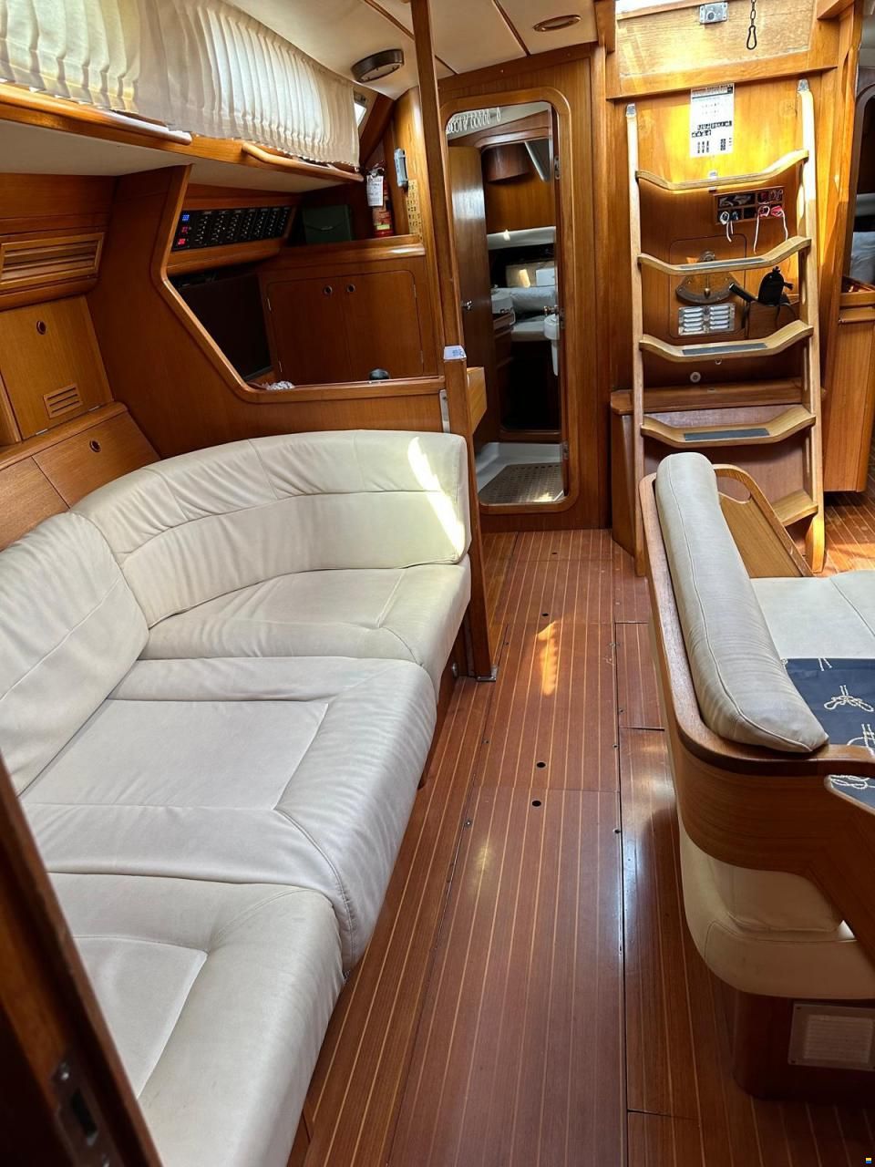 Grand Soleil 52