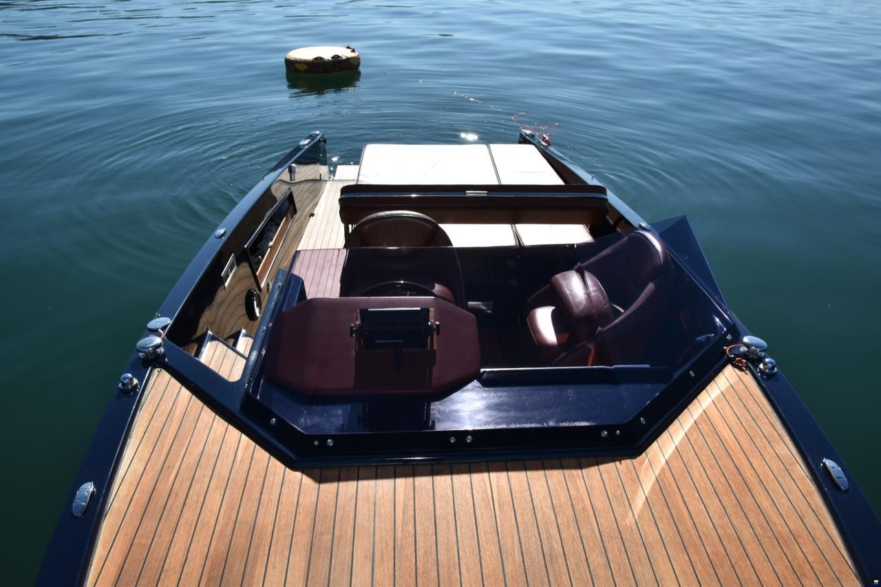 Ganz Boats Ovation 6.8