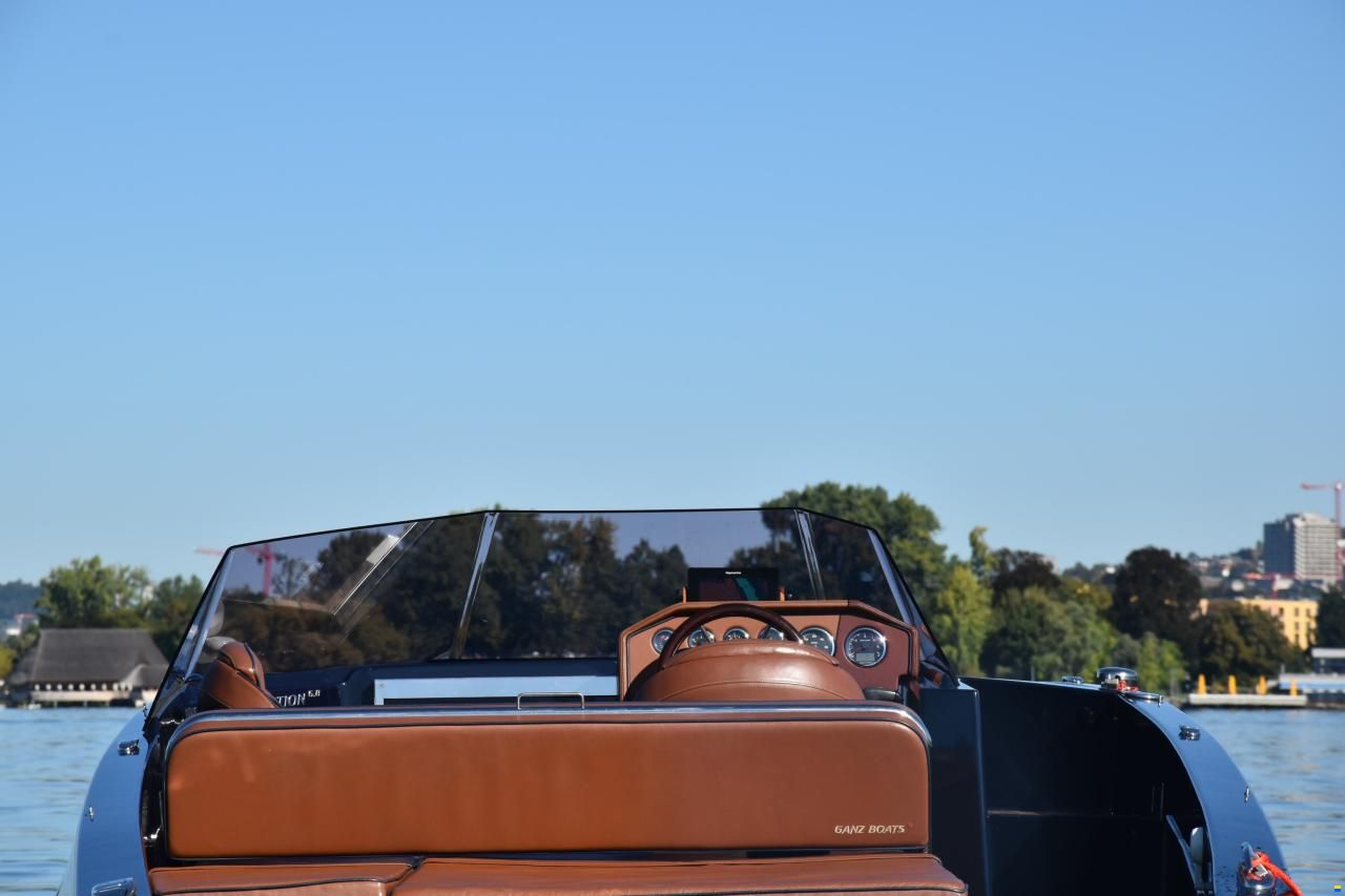 Ganz Boats Ovation 6.8