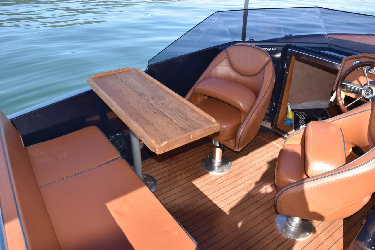 Ganz Boats Ovation 6.8