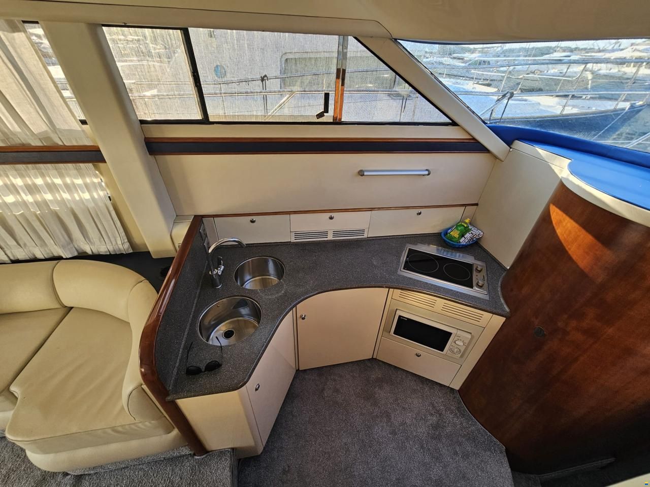 Fairline Phantom 40