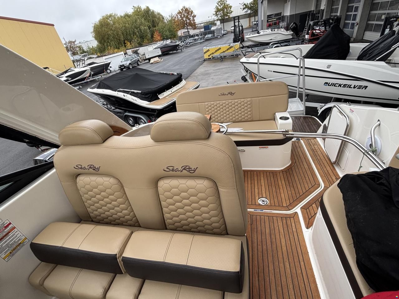 Sea Ray 265 DAE