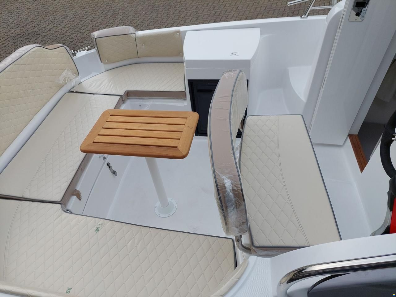 Marinello 650 Cabin