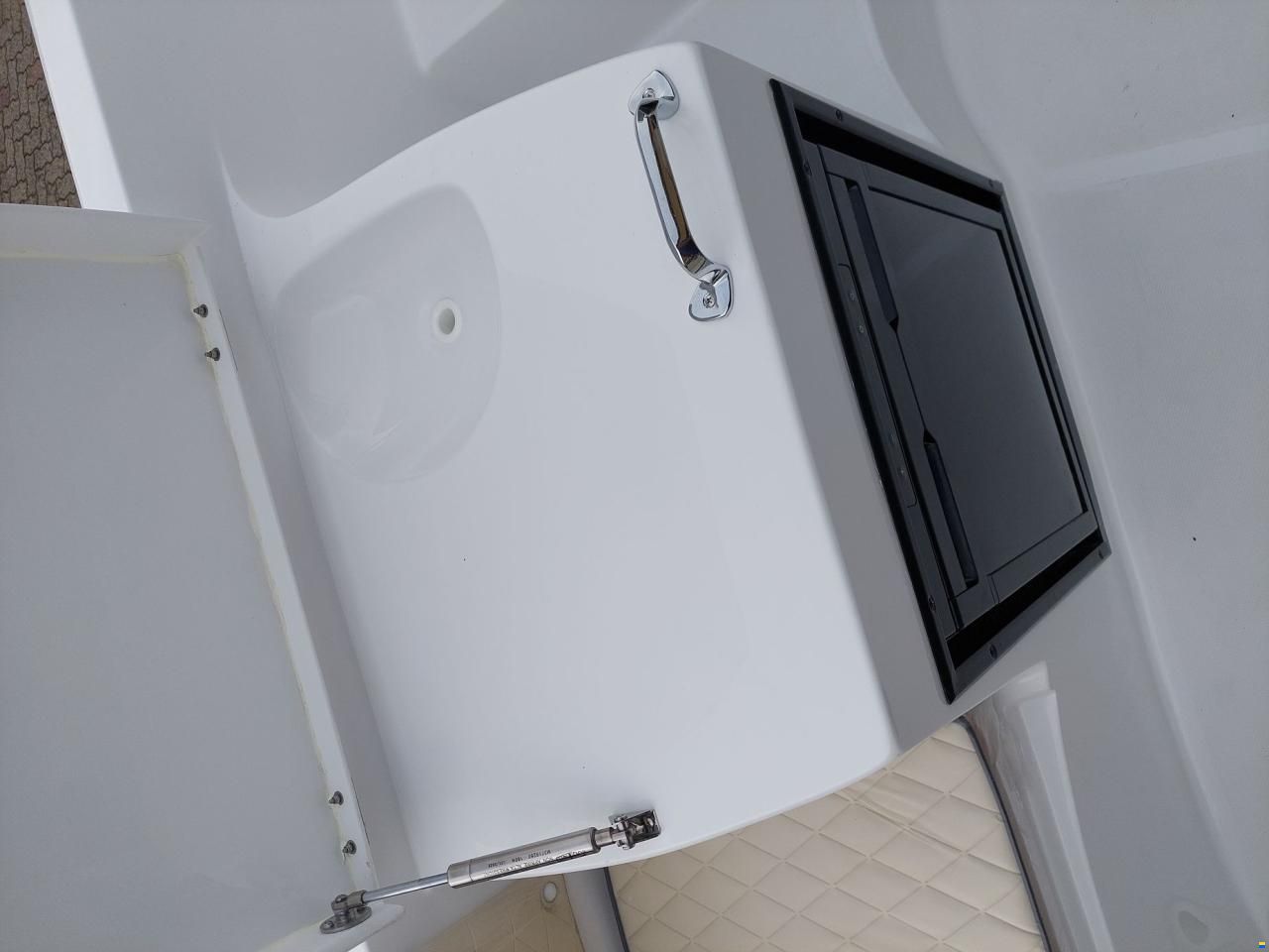 Marinello 650 Cabin