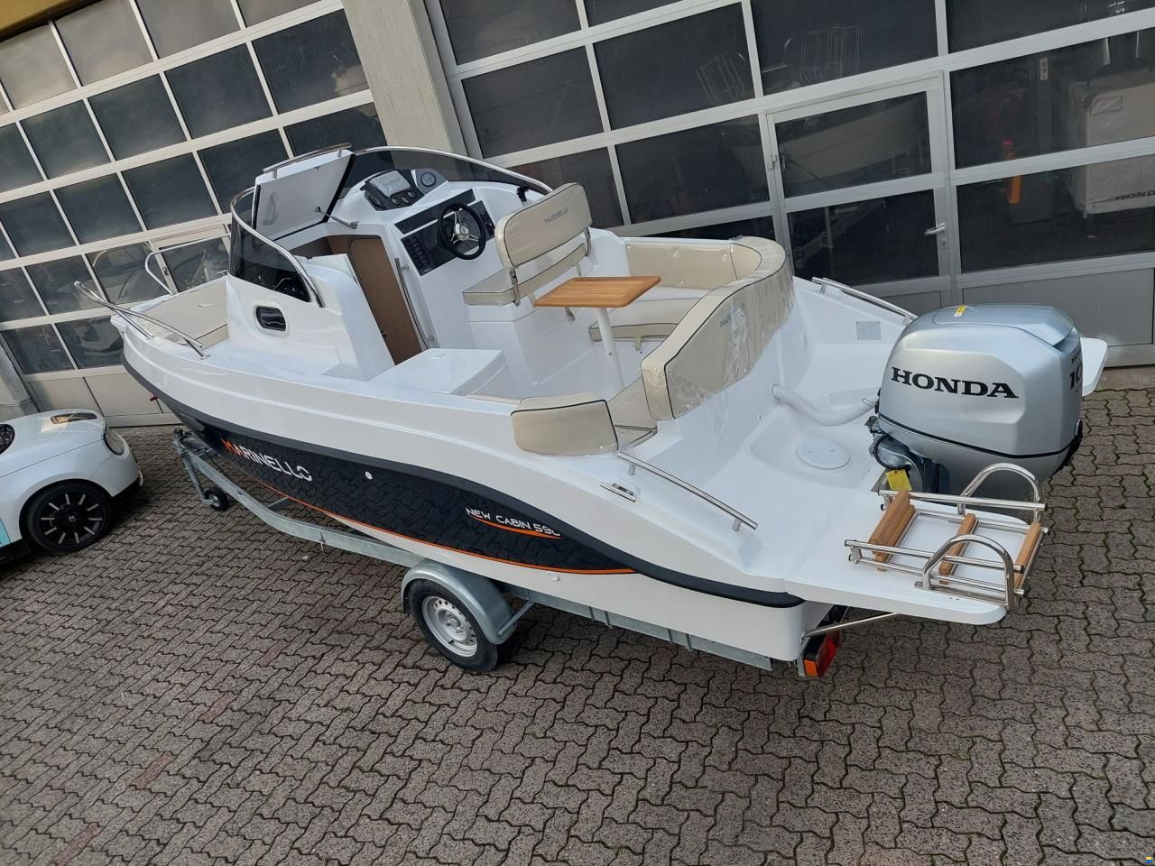 Marinello 590 Cabin