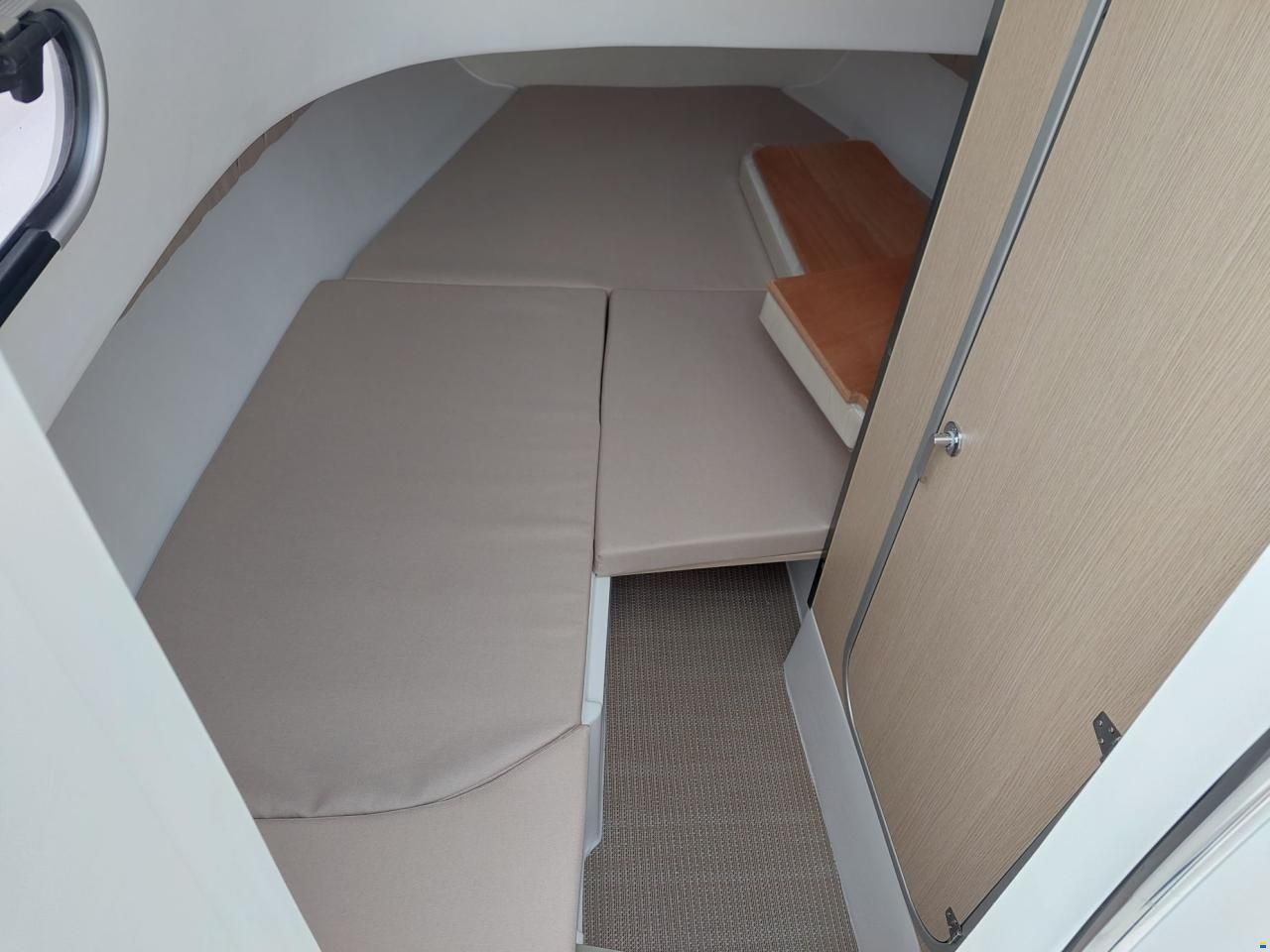 Marinello 590 Cabin