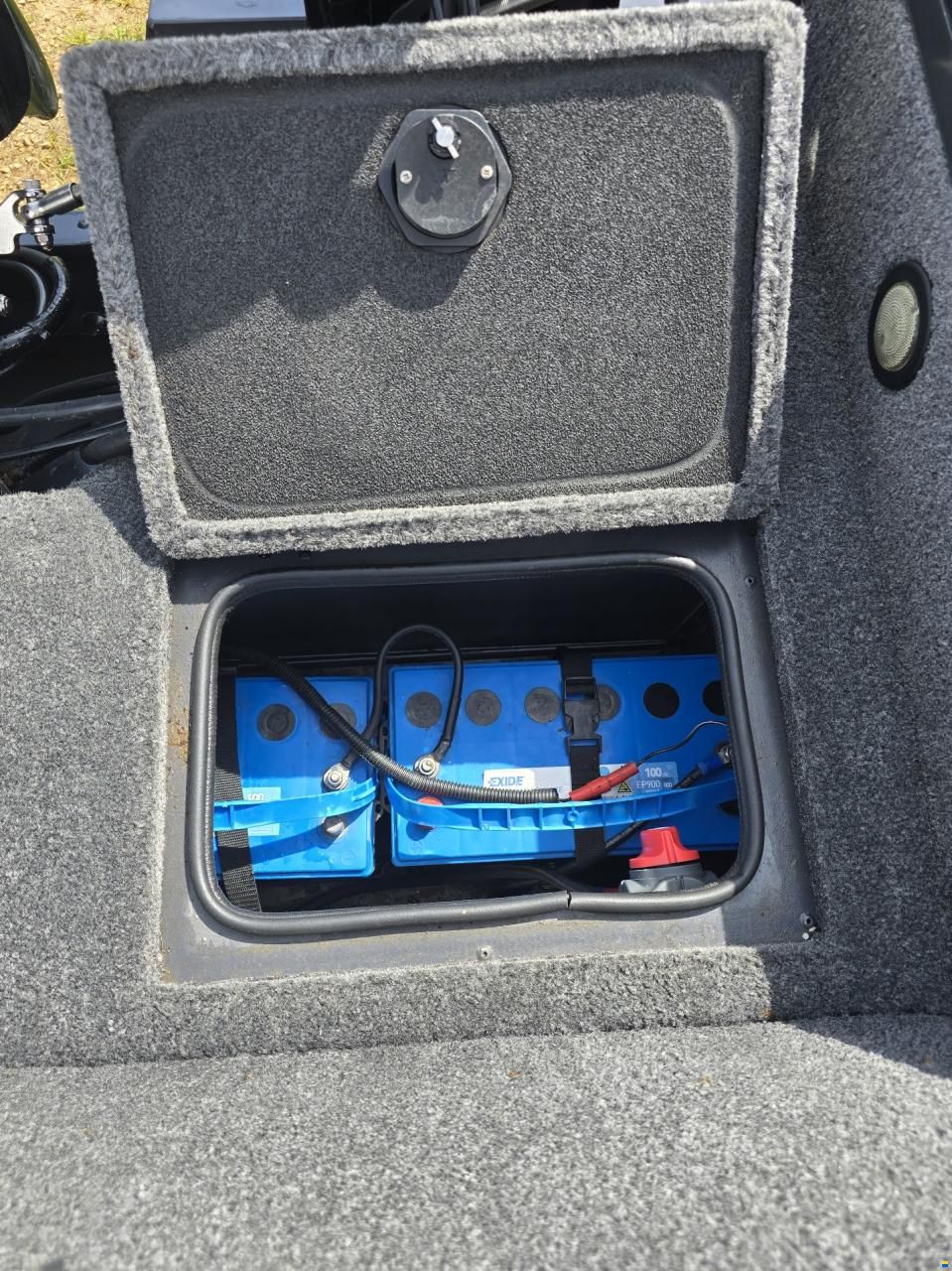 Tracker Marine Tracker Targa V18
