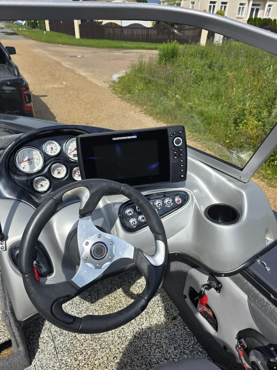 Tracker Marine Tracker Targa V18