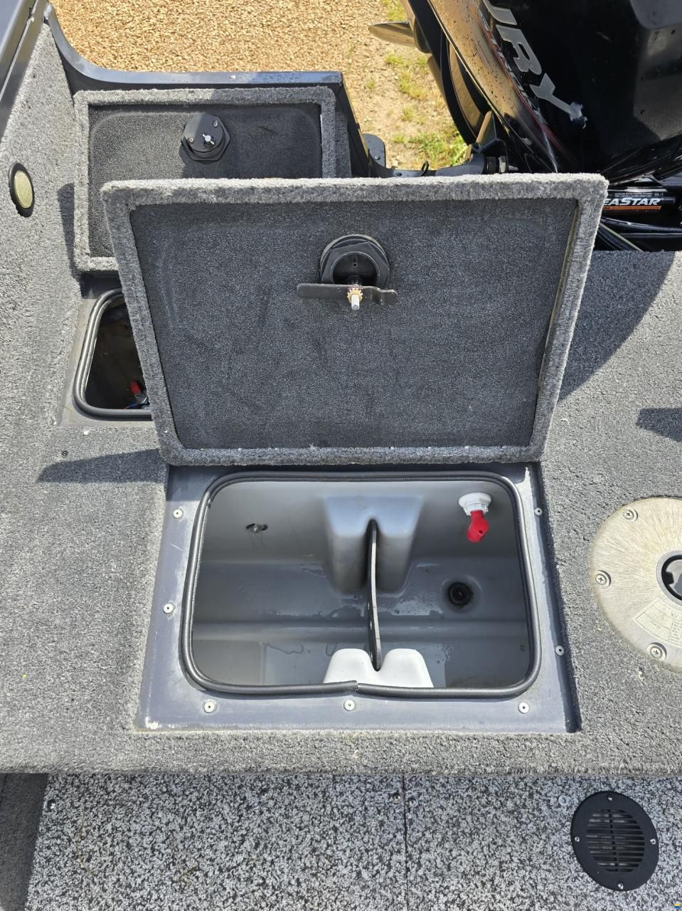 Tracker Marine Tracker Targa V18