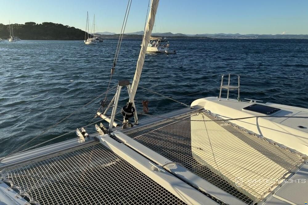 Lagoon 42