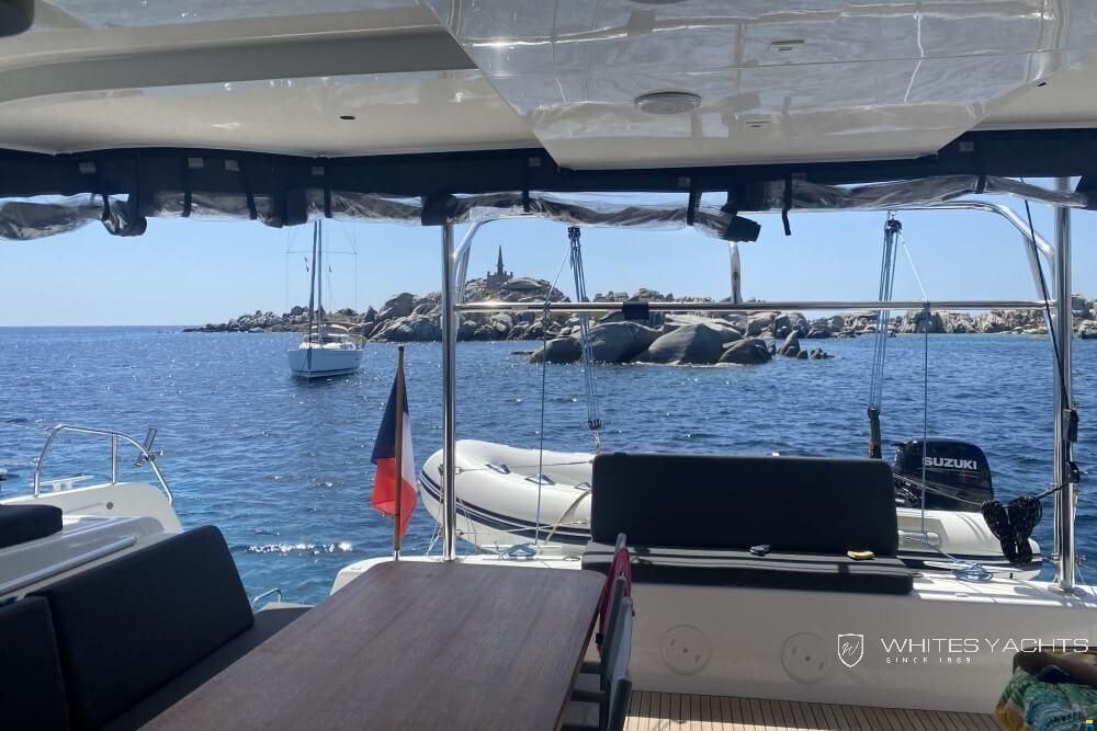 Lagoon 42