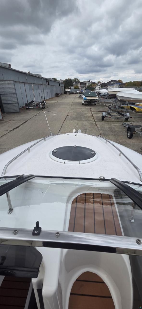 Regal 2450