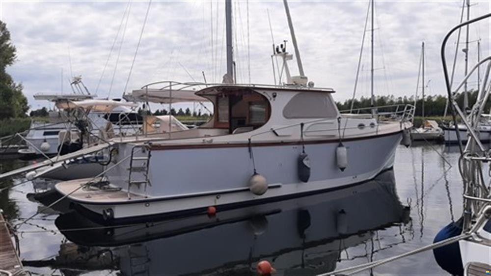 Cantiere Navale Petronio Lobster 44
