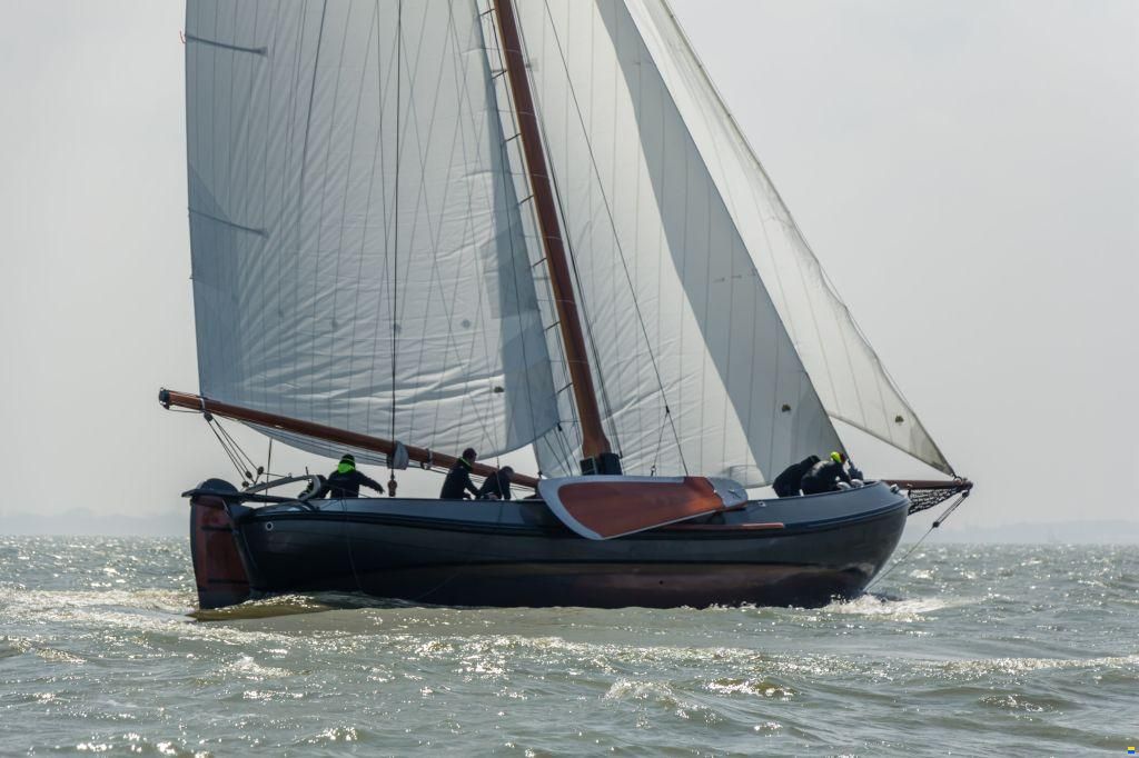 Lemsteraak Warber VA210 - Visserman Uitvoering