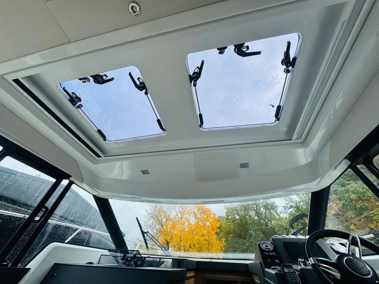 Jeanneau NC 37