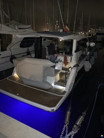 Sealine C330