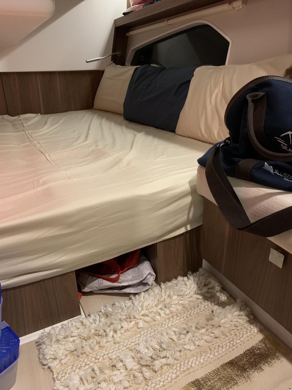 Sealine C330