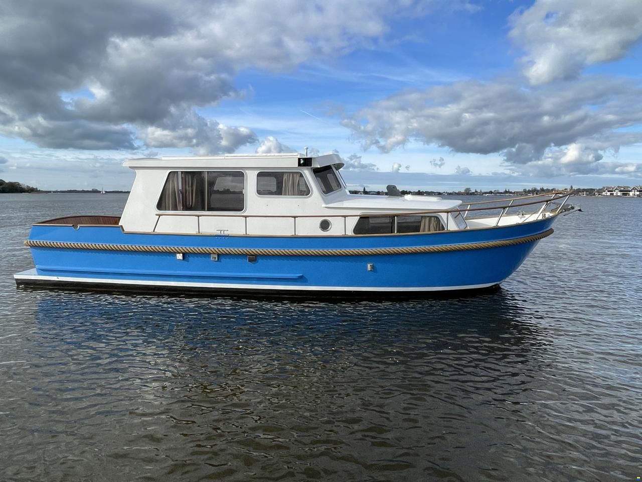 Crown Cruiser 970 OK