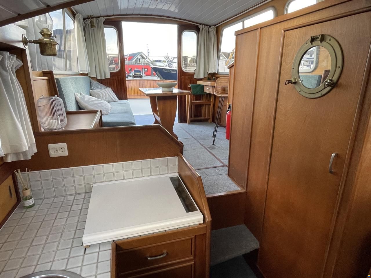Crown Cruiser 970 OK