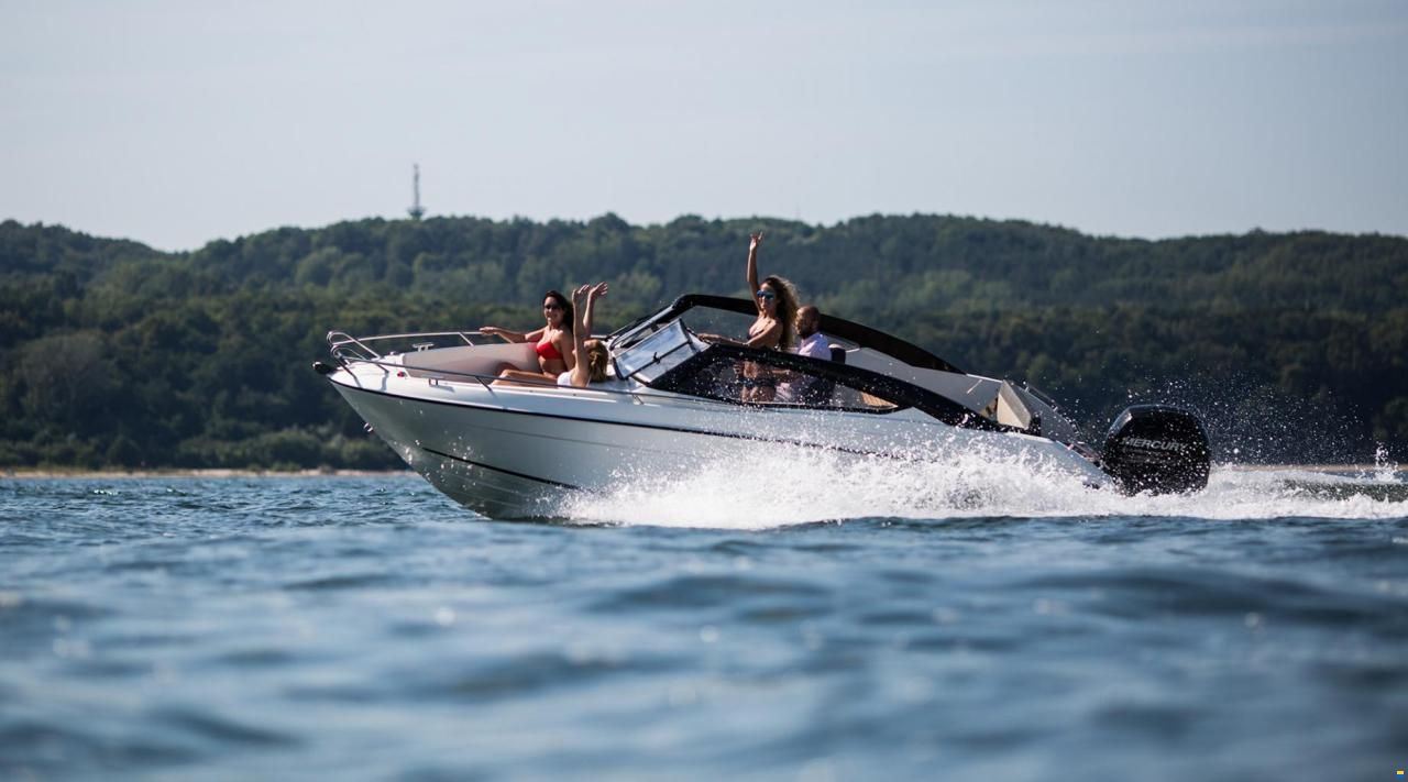 Parker 630 Bowrider
