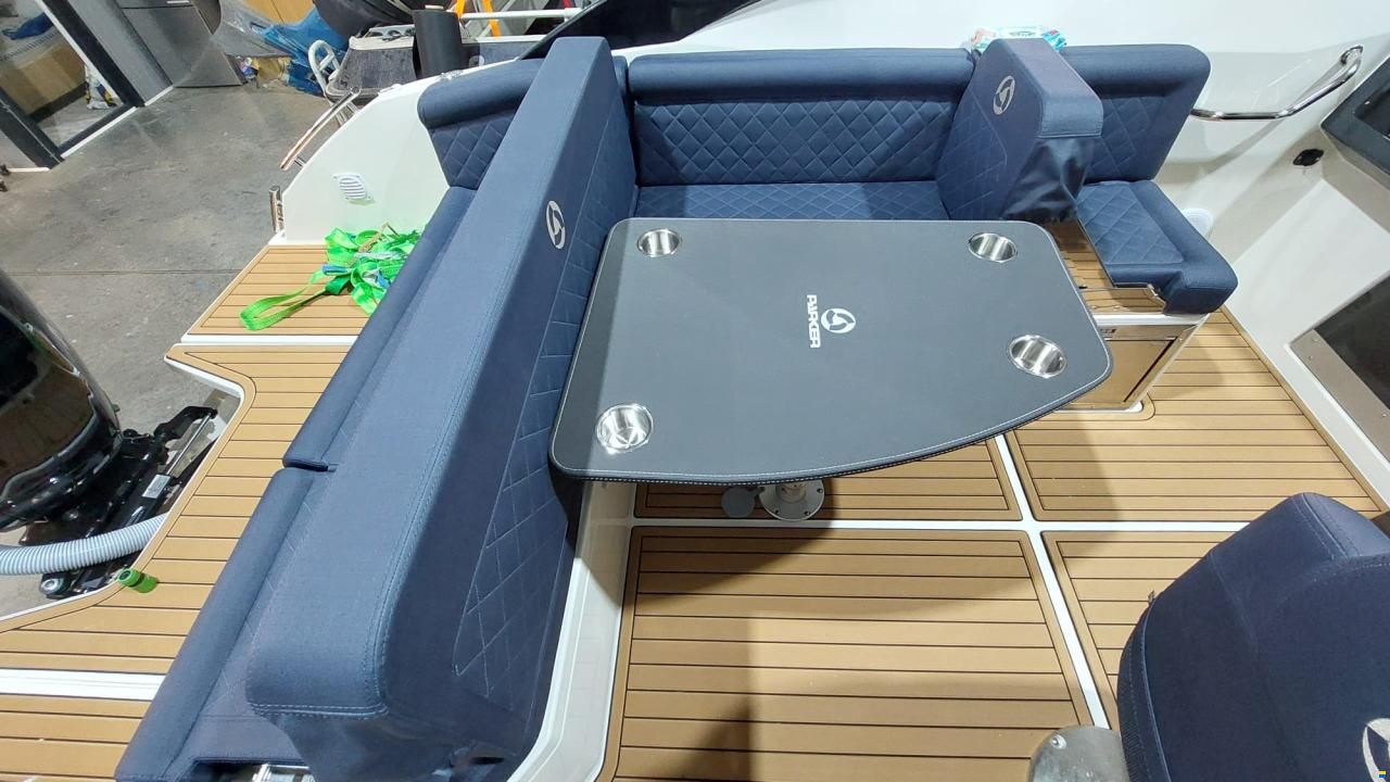 Parker 630 Bowrider