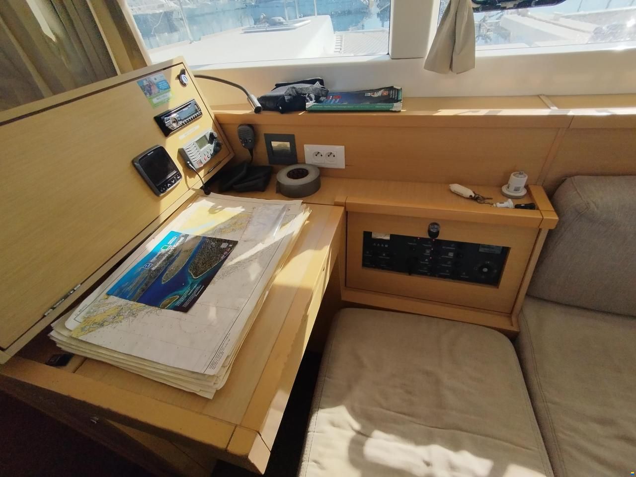 Lagoon 39