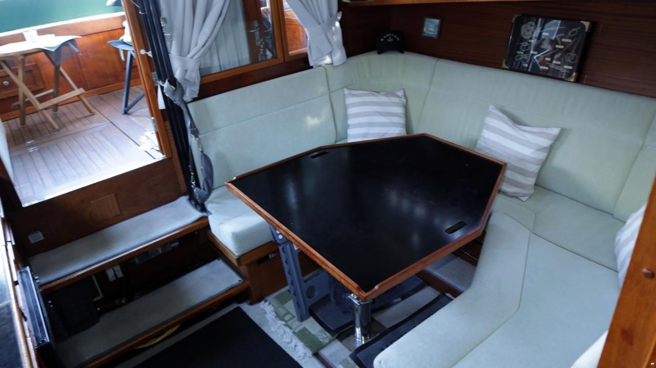 Coronet 30 Oceanfarer