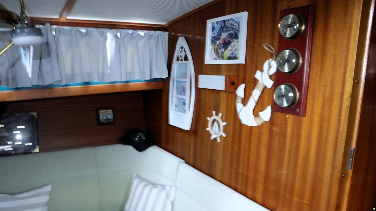 Coronet 30 Oceanfarer