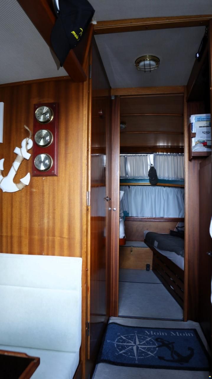 Coronet 30 Oceanfarer