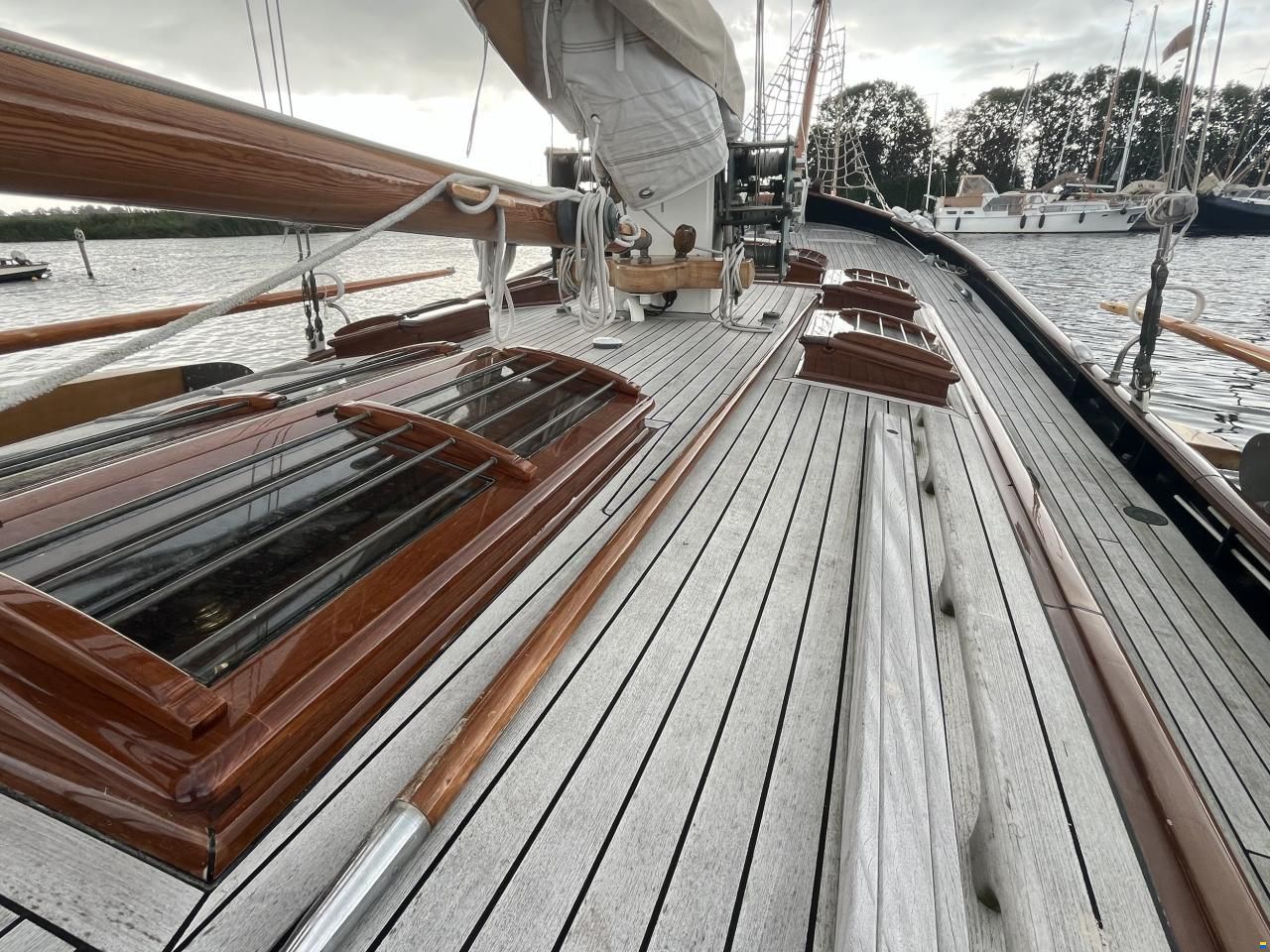 Lemsteraak Woelwater - Roefaak Hoek Design