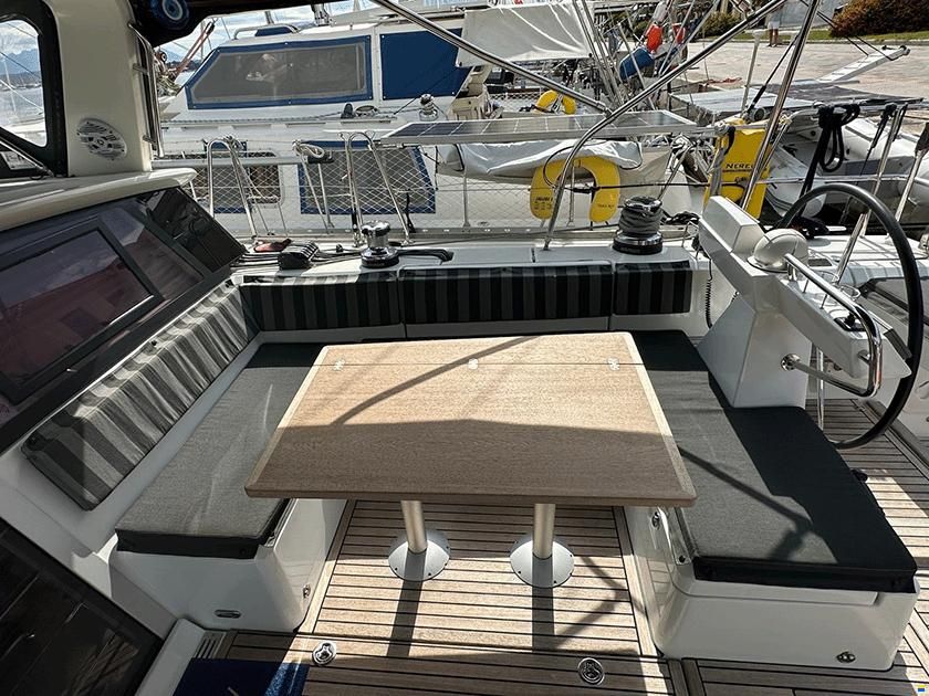 Beneteau Sense 50